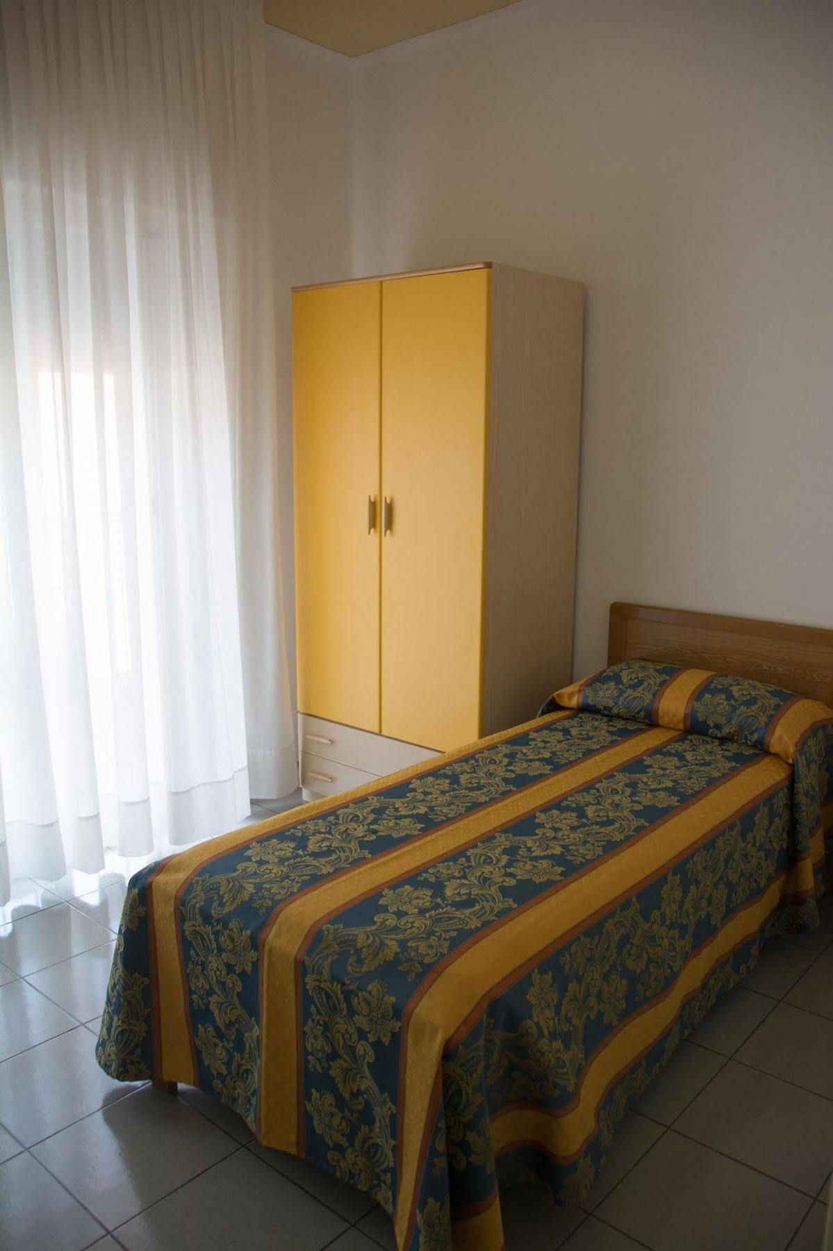Pensione Villa Joli Lido di Jesolo Exteriör bild